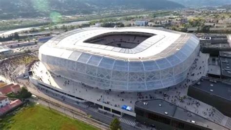 porno stadio nizza|Scandalo in Francia, girato un video porno nello stadio del Nizza